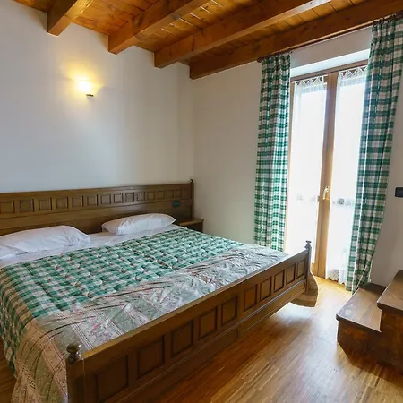 Giacomino Casa di campagna Gera Lario
